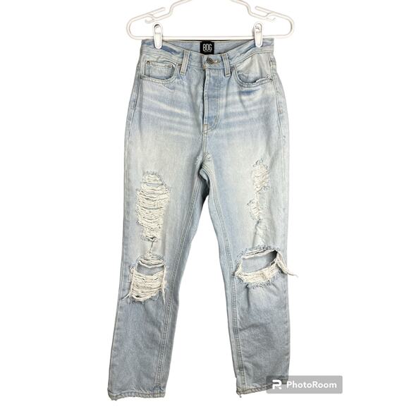 BDG Distressed Button Fly High Rise Light Wash Slim Straight Blue Jeans Size 26 - Picture 1 of 7